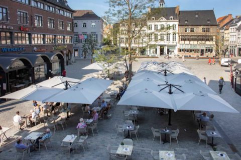 parasol excentre terrasse